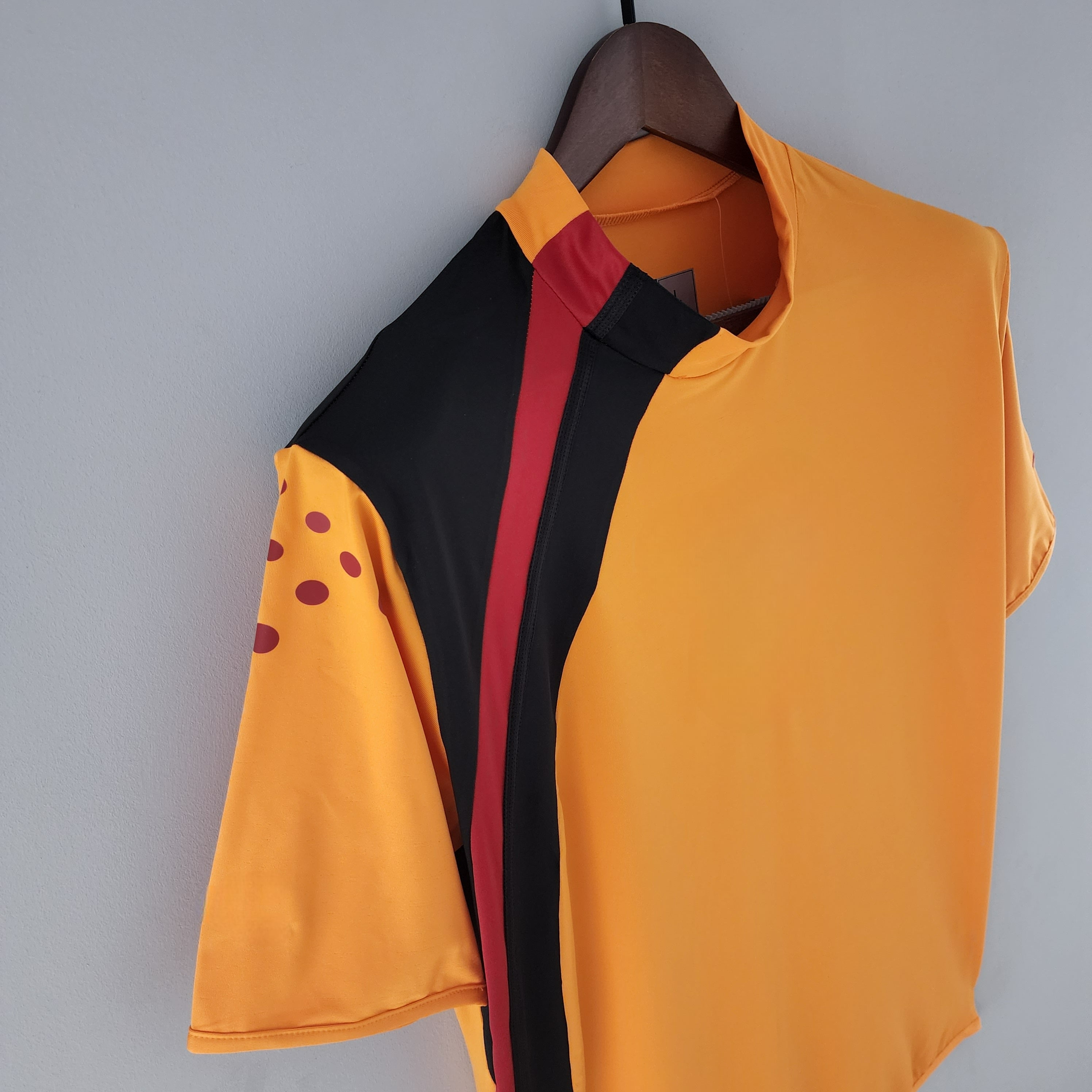 Roma 05-06, Home (Retro) Shirt