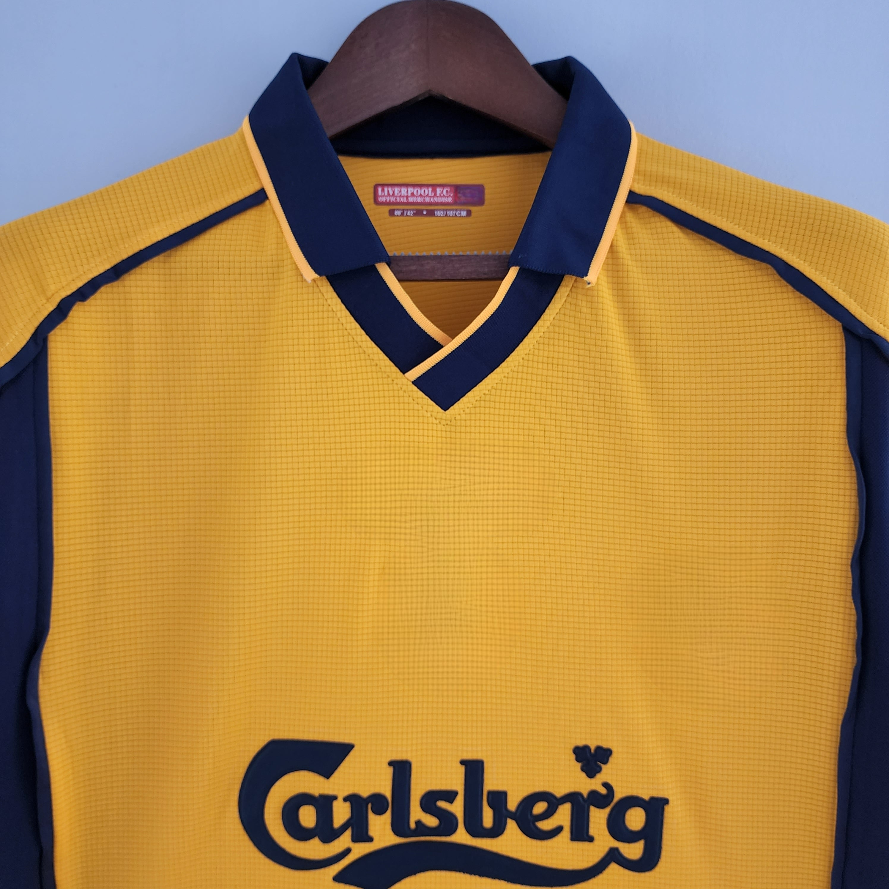 Liverpool 00-01, Away (Retro) Shirt