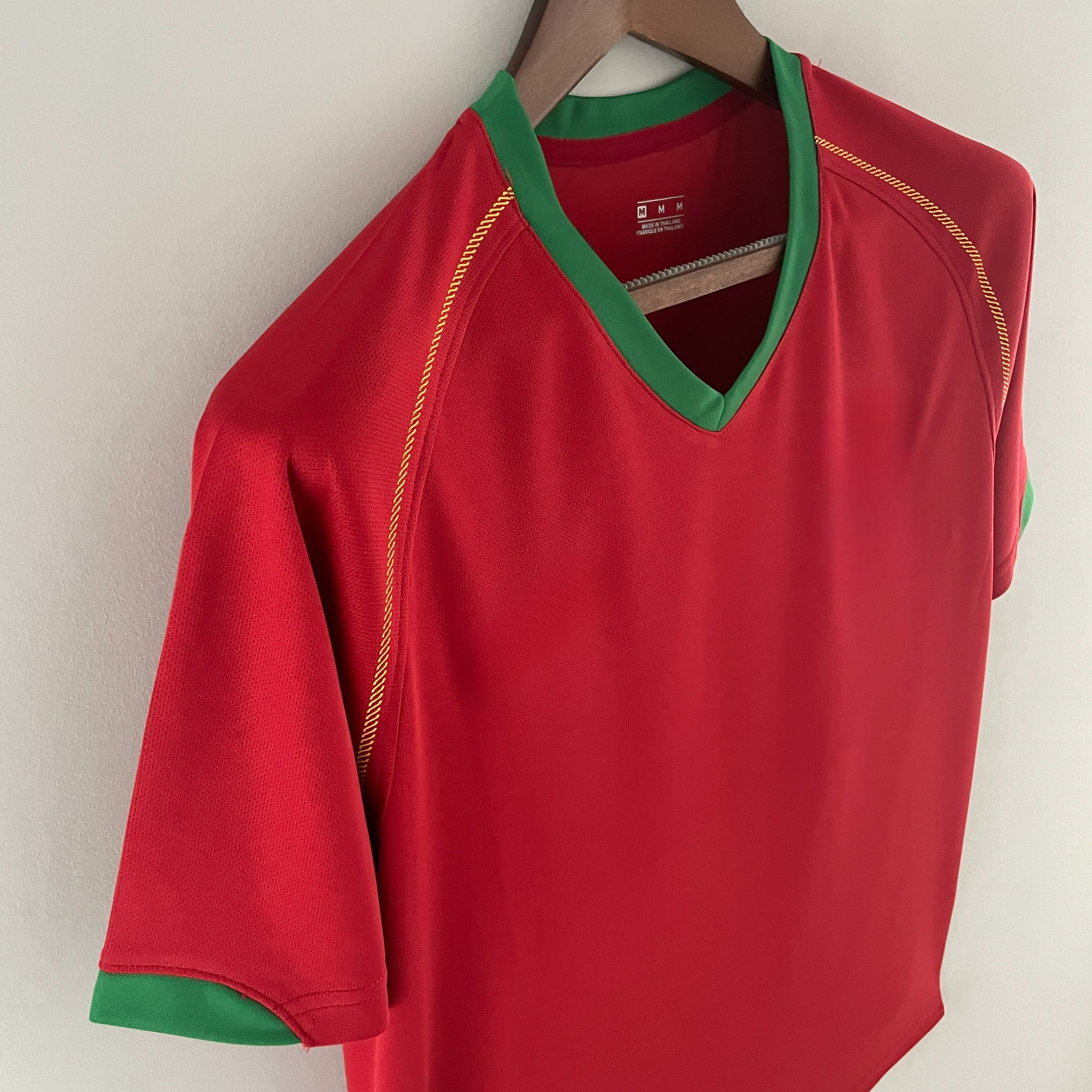 Portugal 06-07, Home (Retro) Shirt