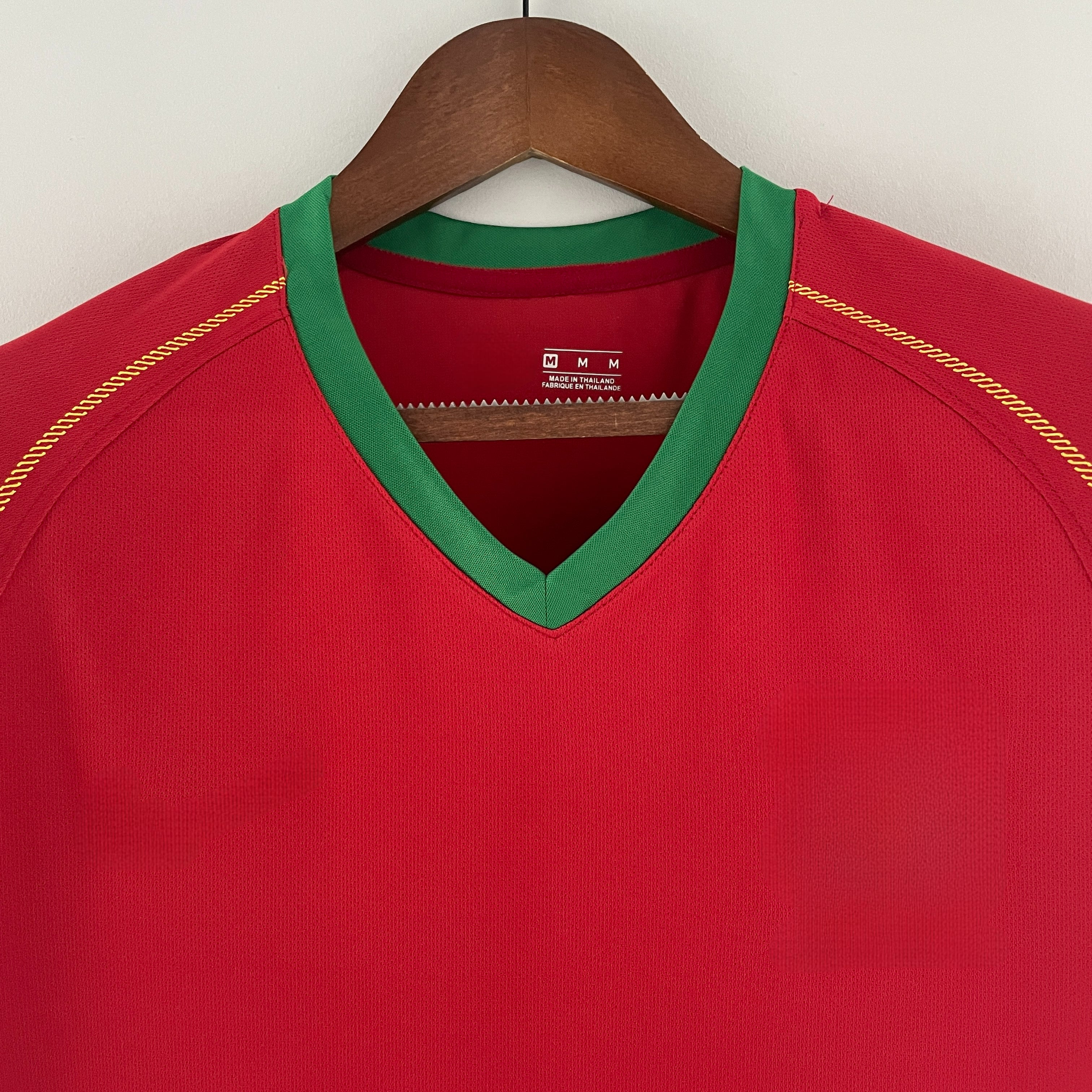 Portugal 06-07, Home (Retro) Shirt