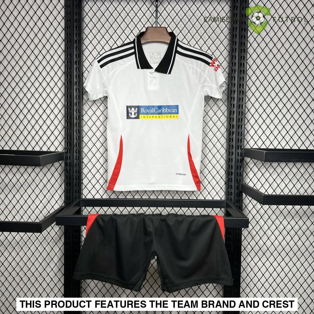 Fulham 24-25 Home Children’s Kit Personalizado