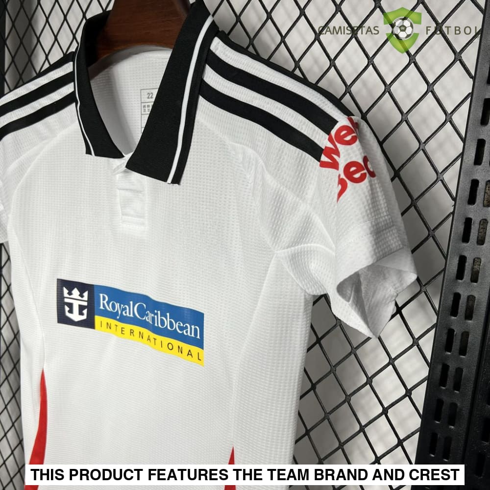 Fulham 24-25 Home Children’s Kit Personalizado